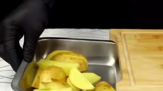 ВКУСНЕЙШАЯ ЗАПЕЧЕННАЯ КАРТОШКА ? смотреть онлайн