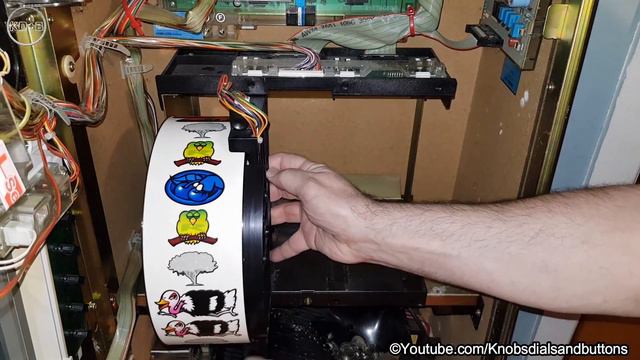 Removing the Reels on a Pachislo Slot Machine - Sammy Savanna Chance смотреть онлайн