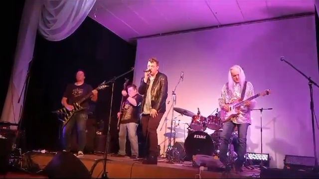 "Бадяжило" Выступление в Дк Знамя труда #рек #реки #рекомендации #рокгруппа #рокмузыка смотреть онлайн