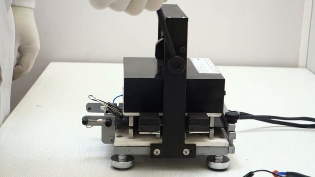 Измеритель объемного удельного сопротивления электропроводящих материалов, резин МТ 423 смотреть онлайн