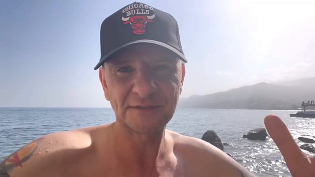 1000 ПОДПИСЧИКОВ - МОРЕ ПЛЯЖ 🏖 КУПАЕМСЯ ЗАГОРАЕМ, Массандровский Пляж 🏝 смотреть онлайн