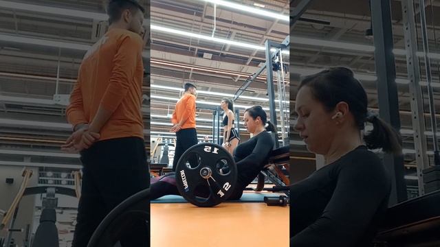 ягодичный мостик на одной ноге со штангой смотреть онлайн