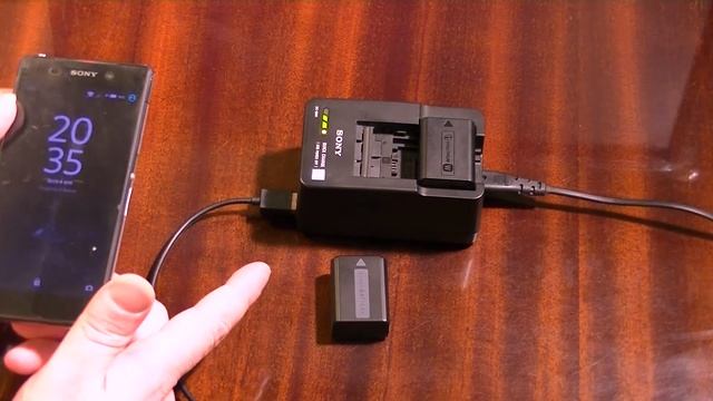 Обзор универсальной зарядки bc qm1 для фотоаппаратов и видеокамер Sony смотреть онлайн