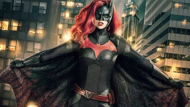 We React to the First Photo of Ruby Rose as Arrowverse's Batwoman смотреть онлайн