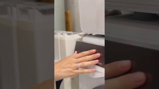 Гель для стирки BioMio Bio-Sensitive. Больше ШОТОВ в приложении Яндекс Маркет смотреть онлайн