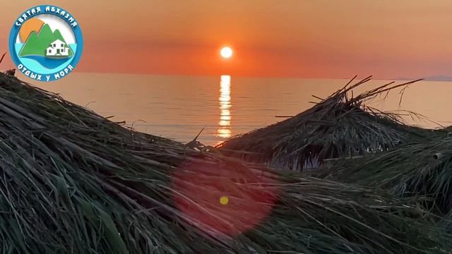 Пляж гостиниц «Святая Абхазия». Отдых на Черном море смотреть онлайн