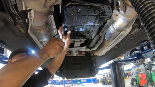60K Major Services on $200,000 Mercedes Maybach S560 смотреть онлайн