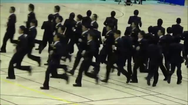 синхронный марш смотреть онлайн