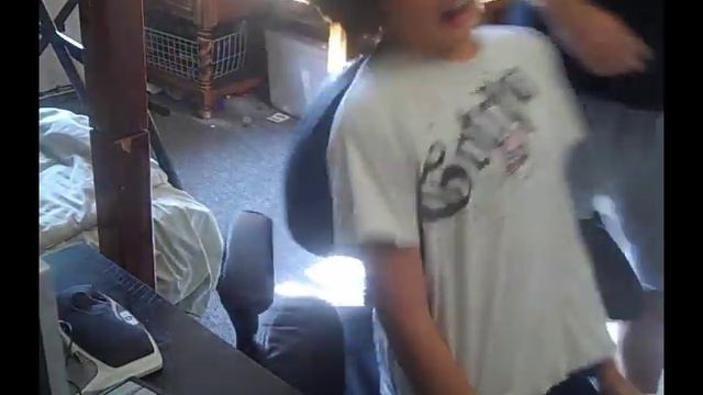 Kid throws major tantrum from World of Warcraft смотреть онлайн