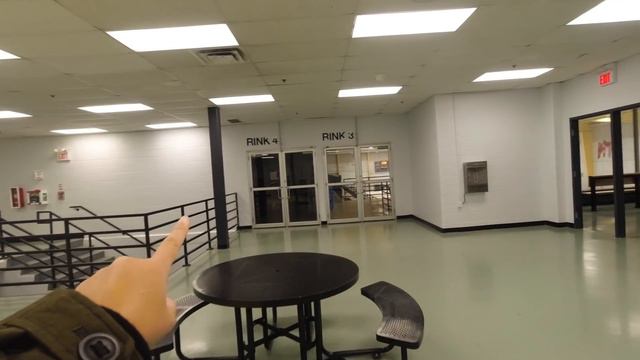 What life is like in a Canadian suburb 🇨🇦 (Missisauga, ON) смотреть онлайн