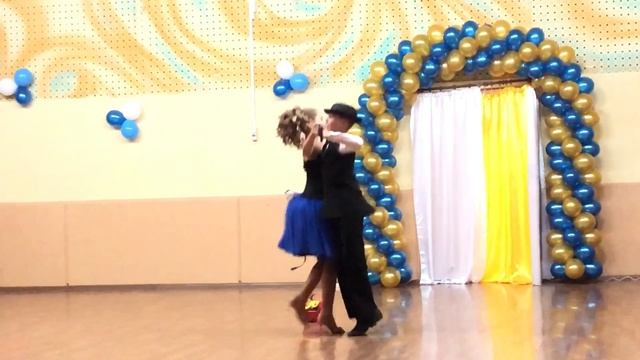 Танец Чарли и цветочница смотреть онлайн