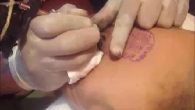 GIOVANNI FOST - TATTOO MICROPHONE смотреть онлайн