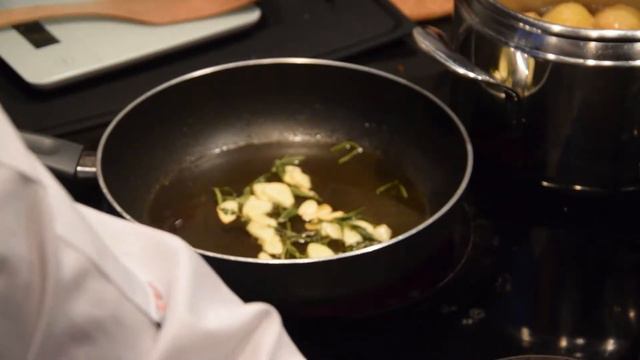 Tagliatelle with Fresh Porcini Mushrooms смотреть онлайн