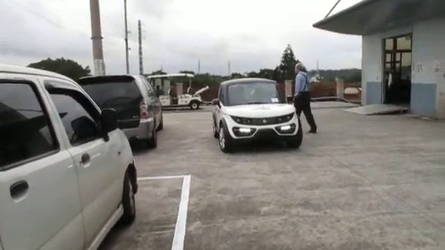 TAZZARI電動車 смотреть онлайн