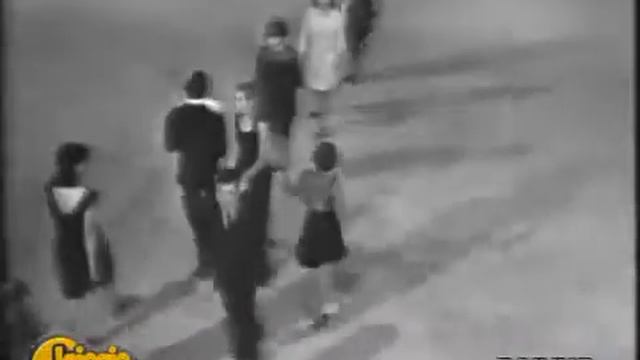 Rita Pavone Mamma, dammi la panna! da 'Stasera Rita' 1965 смотреть онлайн