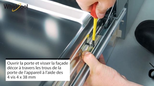 Installation d'un lave-vaisselle semi intégrable Whirlpool смотреть онлайн