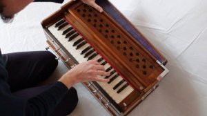 Индийская фисгармония (Гармоника)