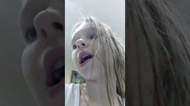 У нас разбилась кружка!, И мы приручили муху!!!!!