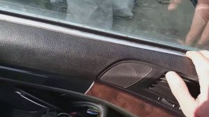 Бмв 5 2002г.снимаем карту нет.левой двери .вынимаем стекло