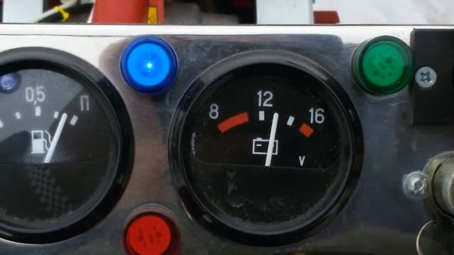 .УКАЗАТЕЛЬ-ТЕМПЕРАТУРЫ. ТОПЛИВА.НАПРЯЖЕНИЯ-НА МОТОБЛОКЕ"ФАВОРИТ"15-16 гг смотреть онлайн