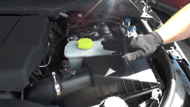 Новый Рендж Ровер 4.4 ТД - контрольный осмотр подкапотного пространства смотреть онлайн