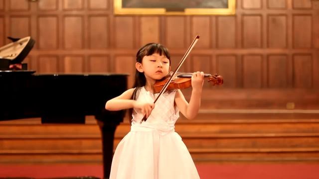 Viotti, Violin Concerto No 23 in G Major - JessicaJeon (6 yrs old) смотреть онлайн