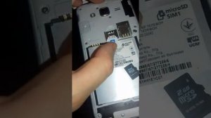 Как правильно вставить сим карту в телефон