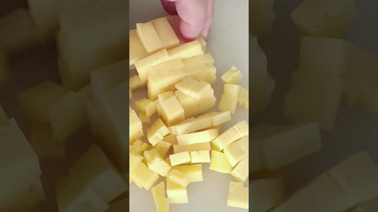 Сытный ГРИБНОЙ САЛАТ. #хорошийвкус #shortvideo #грибнойсалат смотреть онлайн