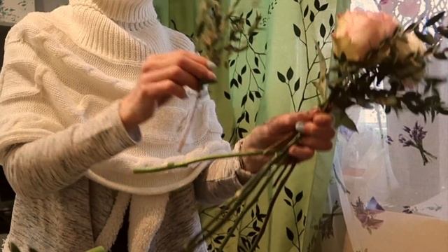 Как сделать свадебный букет | Мастер-класс | Флористика смотреть онлайн