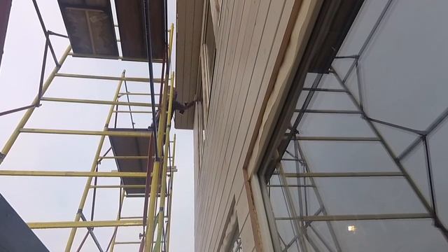 Фасад. Промежуточные итоги. Расход краски. Отделка окон. Просто Константиновы смотреть онлайн