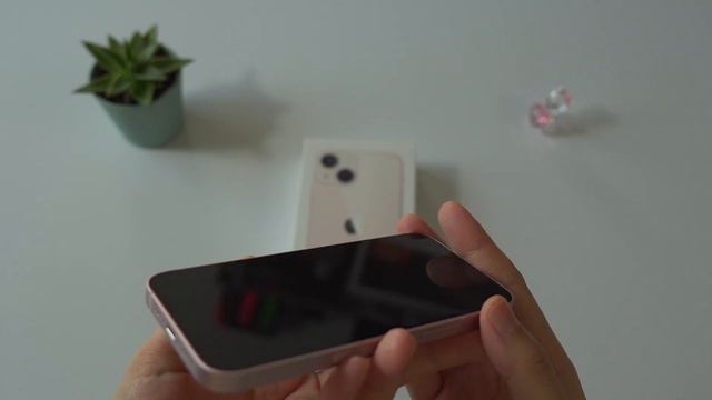 iPhone 13 mini unboxing | Pink смотреть онлайн