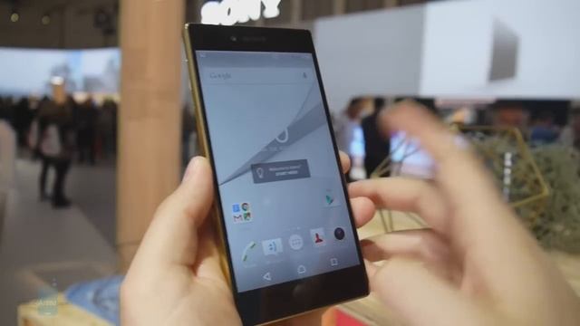 Sony Xperia Z5 Premium hands-on: the first 4K display smartphone смотреть онлайн
