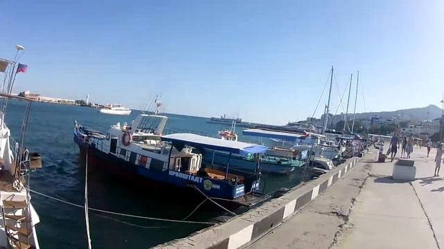Ялта .Какая сейчас Набережная .Достопримечательность.. смотреть онлайн
