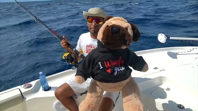 FISHING with a TEDDY BEAR! **Shark Week** смотреть онлайн