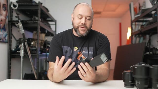 What's In My Camera Bag? Gear for Portrait Photography & Vlogging | Sony Alpha Universe смотреть онлайн