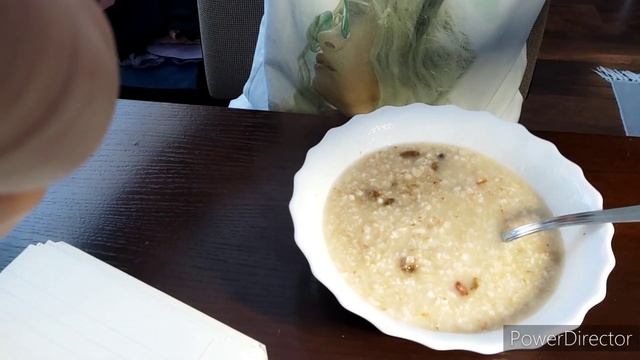 Польша. Моя сестра ездила в центр беженцев по работе, рассказывает. Чем занимались всю неделю? смотреть онлайн