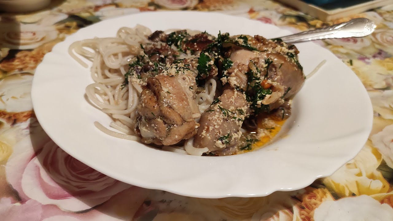 Курица с грибами в сливочном соусе/ СЛИВКИ ПОДВЕЛИ