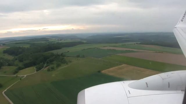 Frankfurt-Hahn airport landing смотреть онлайн