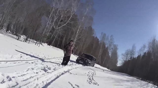 UAZ3151 vs Jeep Grand Cherokee / Трофи-рейд / 4X4 смотреть онлайн