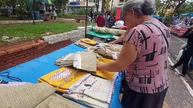 Vlog Feira do Artesanato de Ibitinga-SP| Passeio Rápido pelas Barracas, Brechó da Igreja... - BGG смотреть онлайн