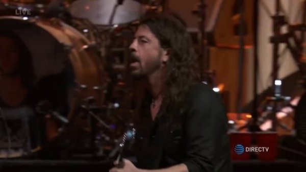 Foo Fighters & Roger Taylor - Under Pressure (Super Saturday Night 2019)