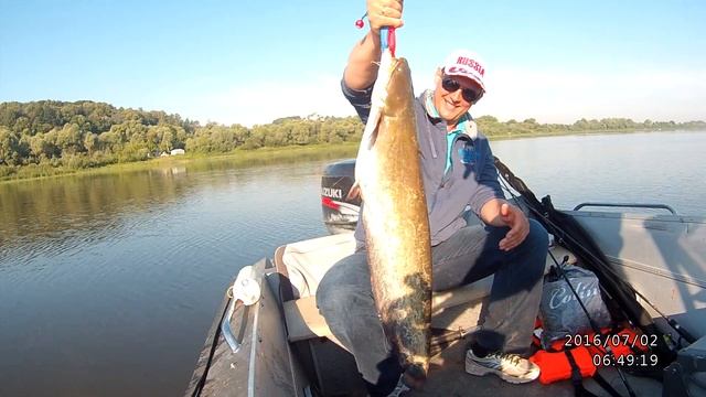 Ловля сома на квок на Оке смотреть онлайн