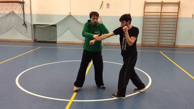 Panantukan 1-12 Su Cross (attaccare Le Braccia Dell'avversario)