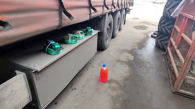 Второй день рейса на ЕКБ / SCANIA центр Казань / замена резины и мойка смотреть онлайн