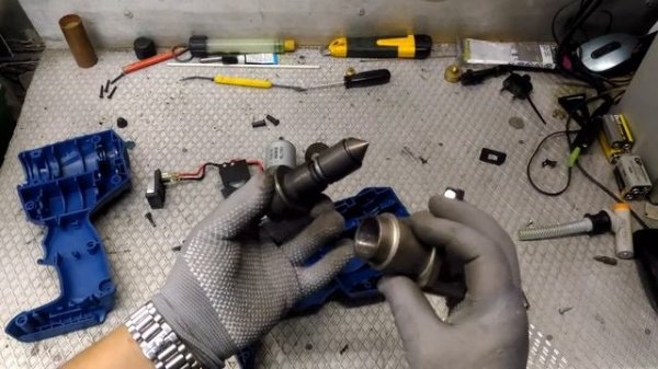 Аккумуляторная вальцовка Value VET-19-F. Разбираем