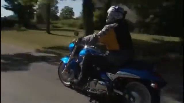 Suzuki Boulevard M90