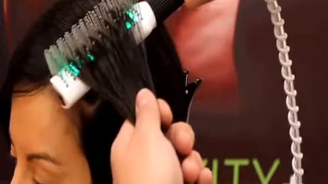 Кисть гребень с зеленой Nanomax Ngravity за шагом смотреть онлайн