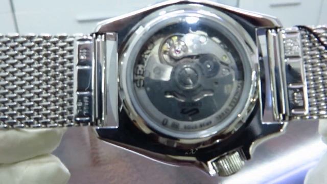 Seiko 5 Sports SRPD73K1