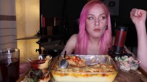 MUKBANG | Запеченное пюре с курицей, грибами, под сыром | potatoes with chicken, sausages не ASMR