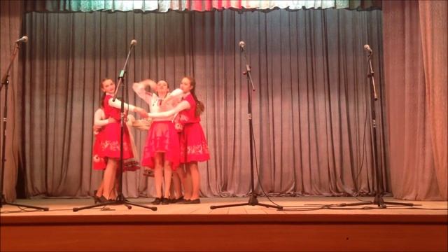 Танец"А он мне нравится". смотреть онлайн